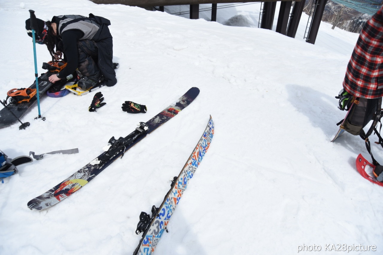 大雪山層雲峡黒岳ロープウェイスキー場　積雪 380cm！標高1,984ｍの黒岳山頂から大斜面にシュプールを描く(*^^)v 